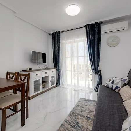 Apartment Goldfish Av. Corinto 2