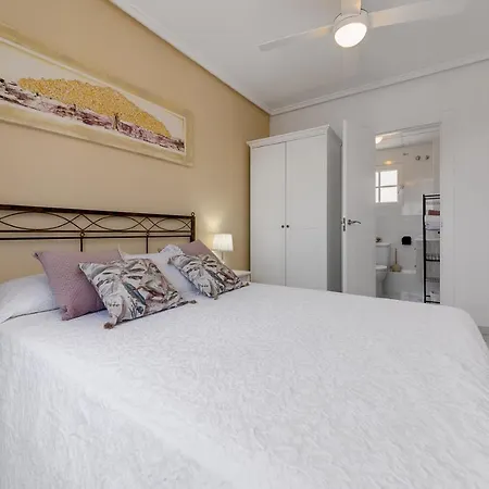 Goldfish Av. Corinto 2 Apartment Torrevieja