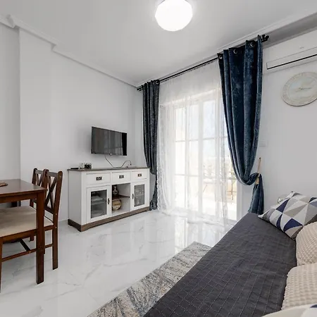 Goldfish Av. Corinto 2 Apartment