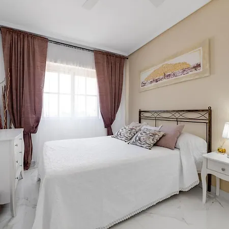 Goldfish Av. Corinto 2 Apartment *